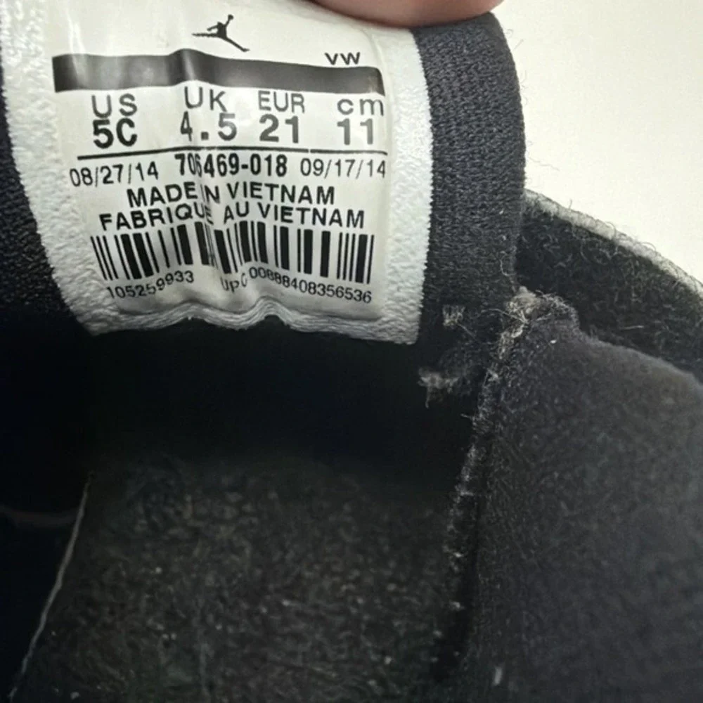 Nike Air Jordan 5C‎ Toddler Shoes Black Pink Hook And Loop Jumpman.         3816